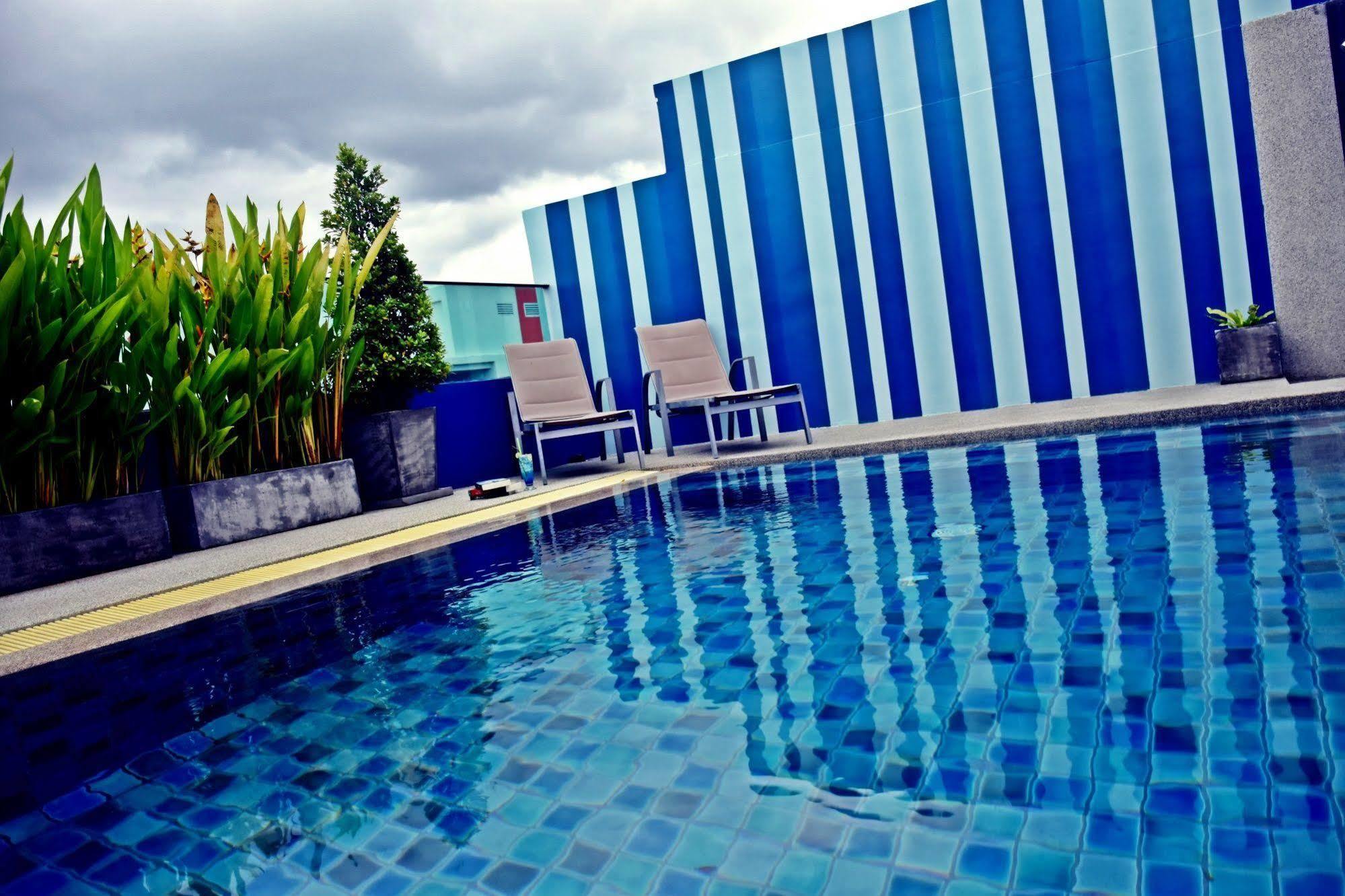 Ocean And Ole Patong Hotel Kültér fotó