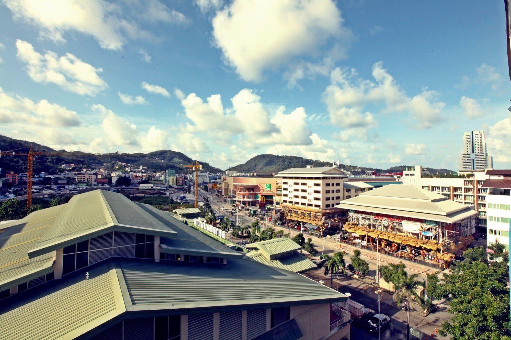 Ocean And Ole Patong Hotel Kültér fotó